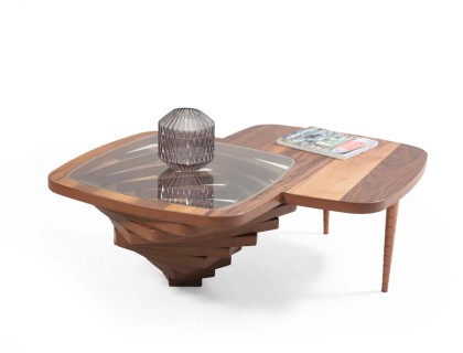 Журнальный столик Loft из древесины грецкого ореха.